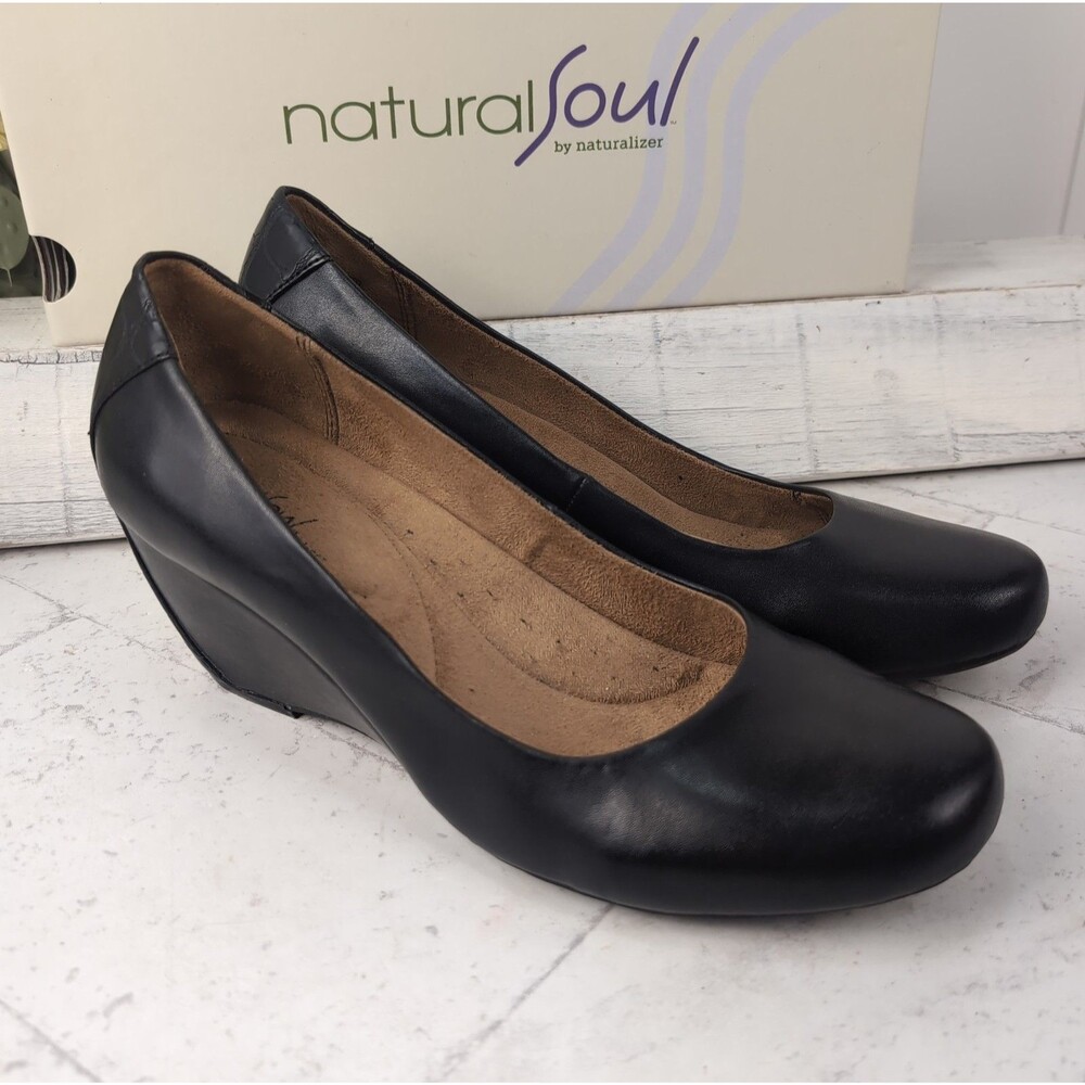 Naturalizer Natural Soul Black Wedge Womens Size 9.5 M Pump Heels Vegan